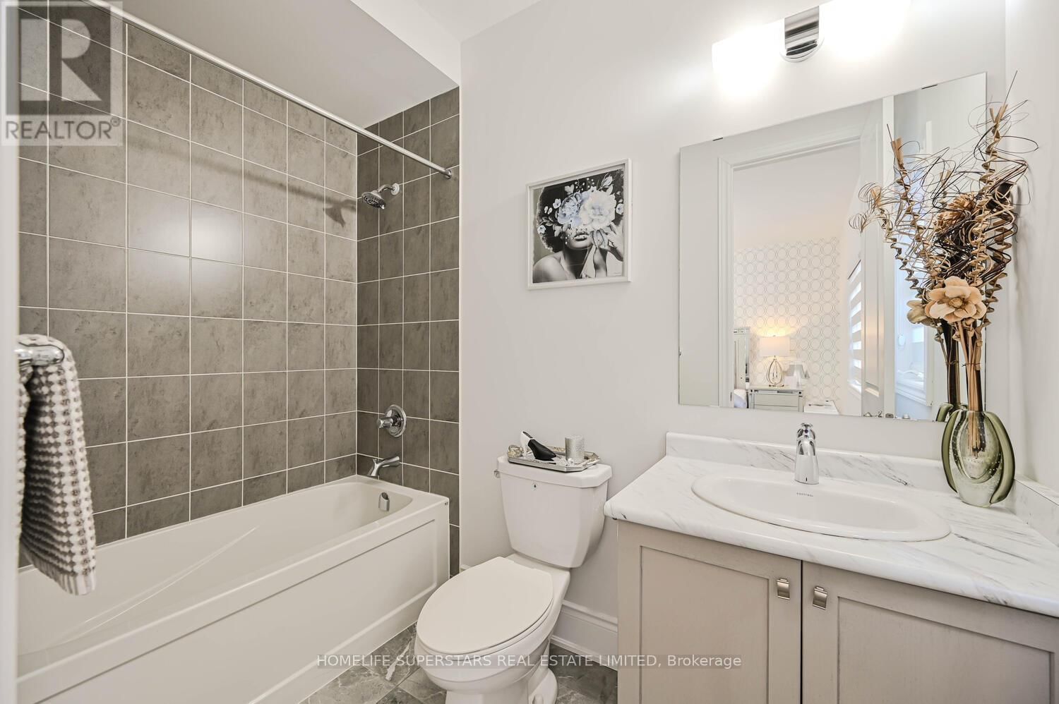 56 ARTHUR GRIFFIN CRESCENT Image 30