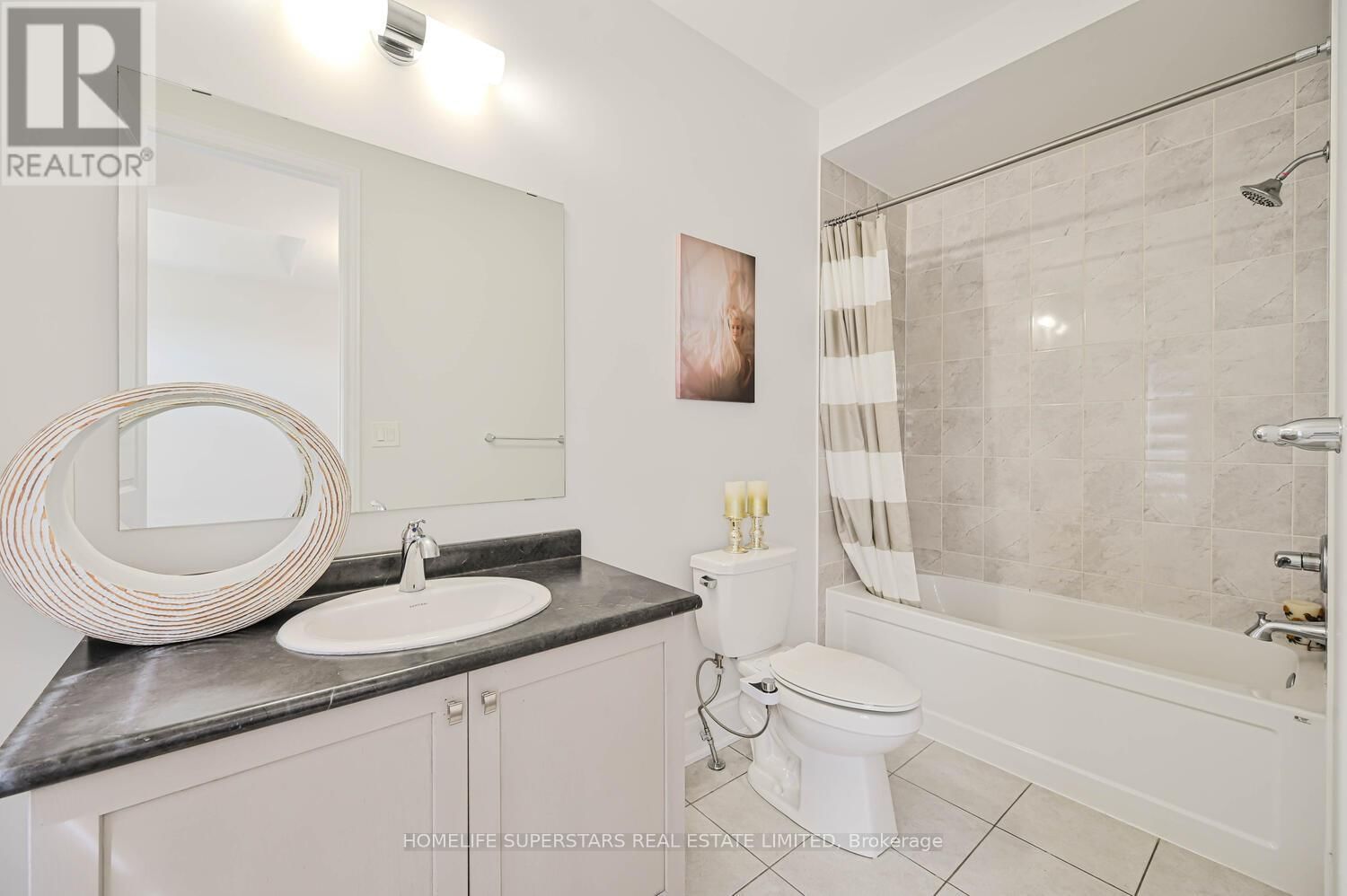 56 ARTHUR GRIFFIN CRESCENT Image 32