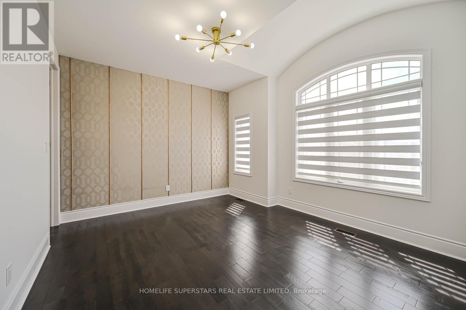 56 ARTHUR GRIFFIN CRESCENT Image 34