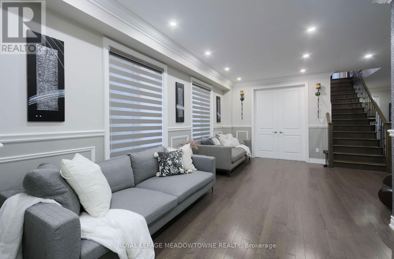 42 FERDINAND DRIVE Image 15