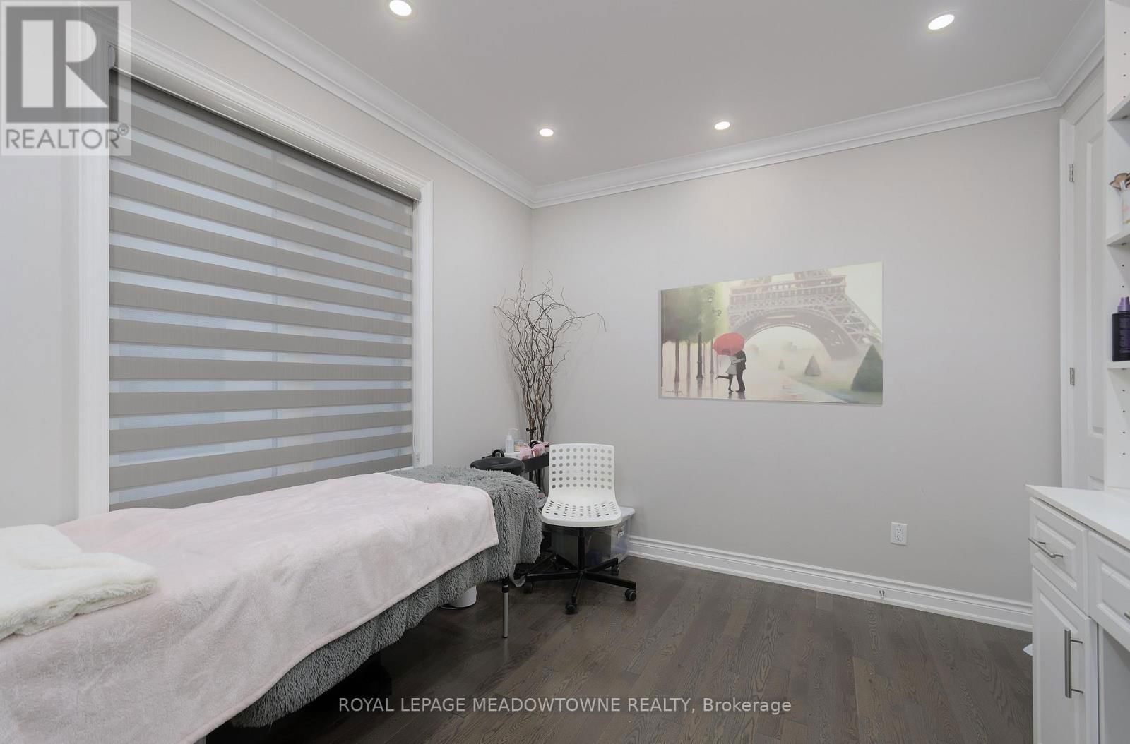 42 FERDINAND DRIVE Image 18