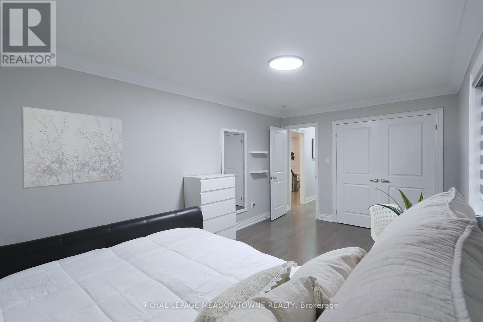 42 FERDINAND DRIVE Image 31