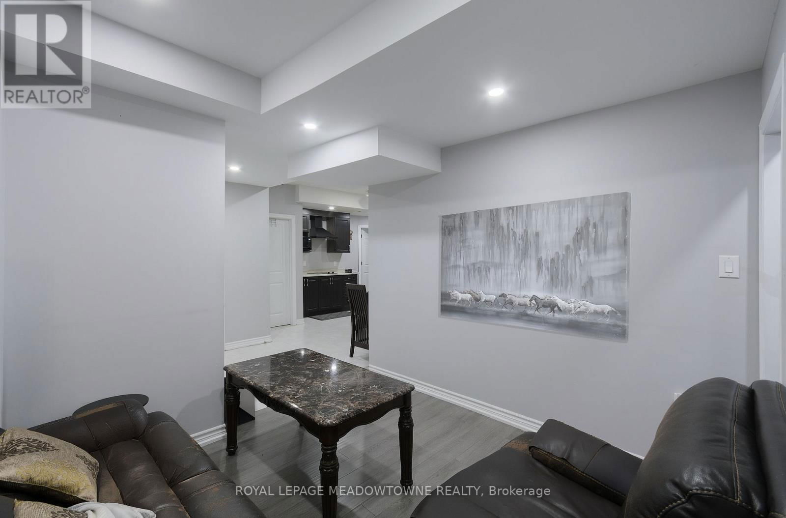42 FERDINAND DRIVE Image 42