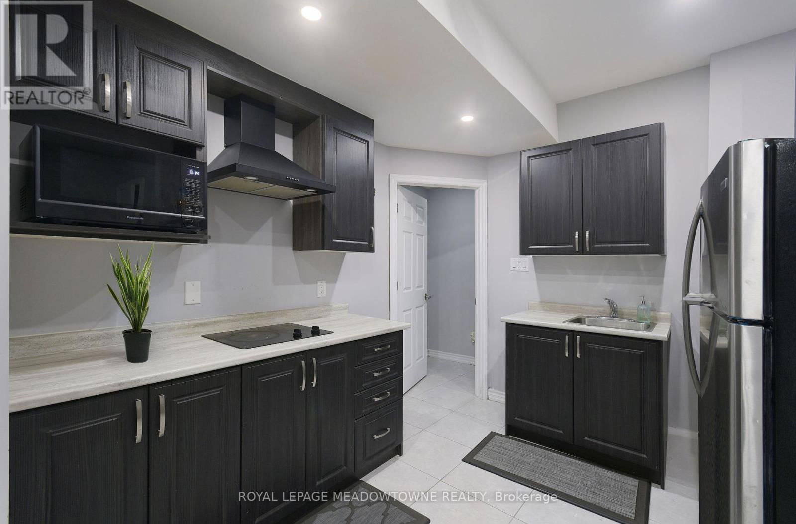 42 FERDINAND DRIVE Image 43