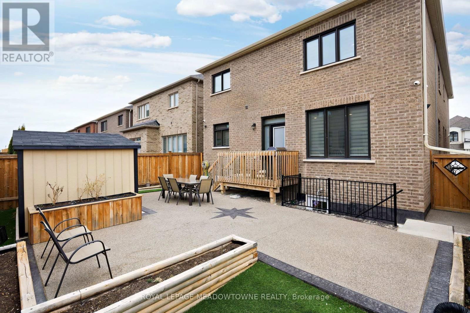 42 FERDINAND DRIVE Image 45