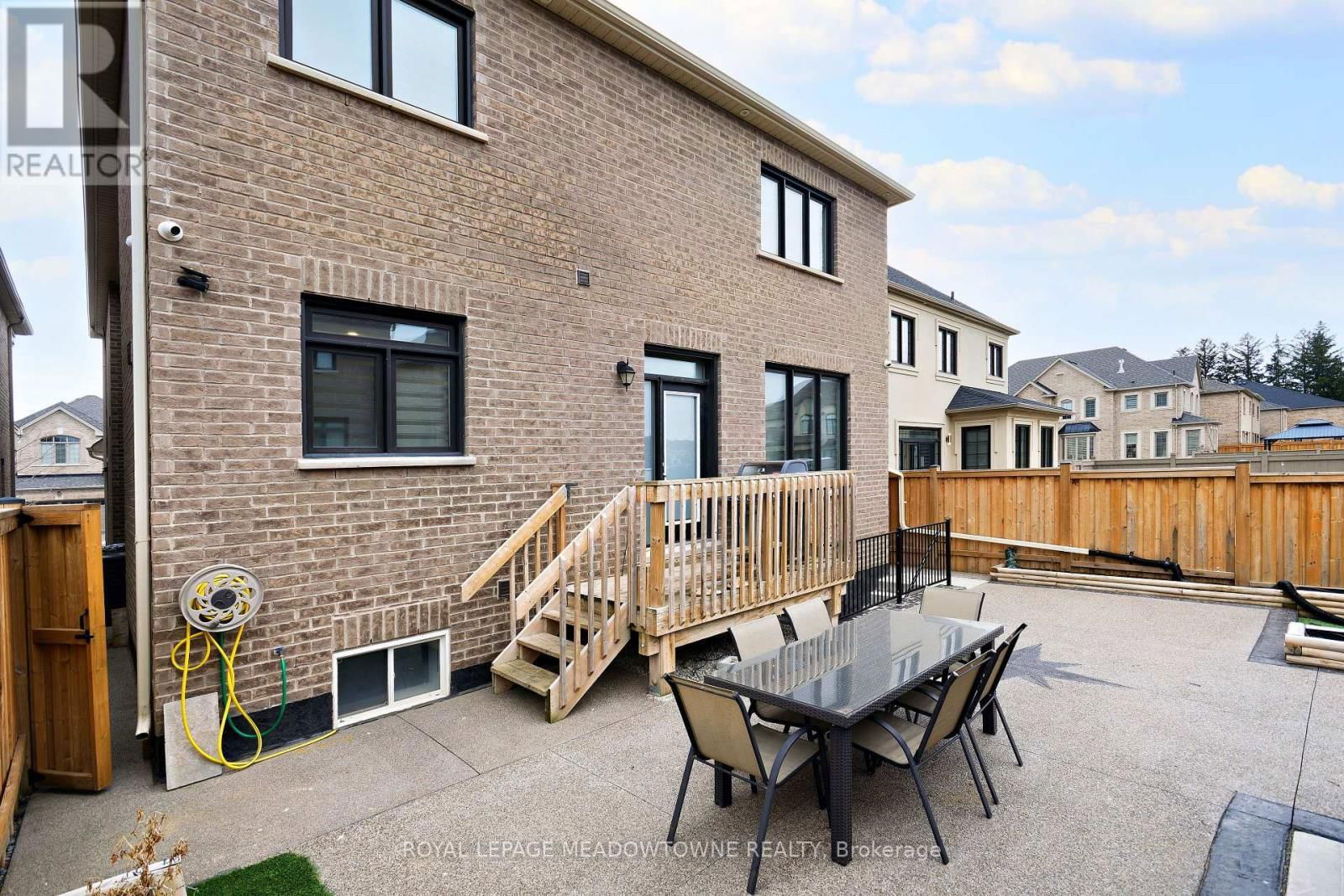 42 FERDINAND DRIVE Image 48