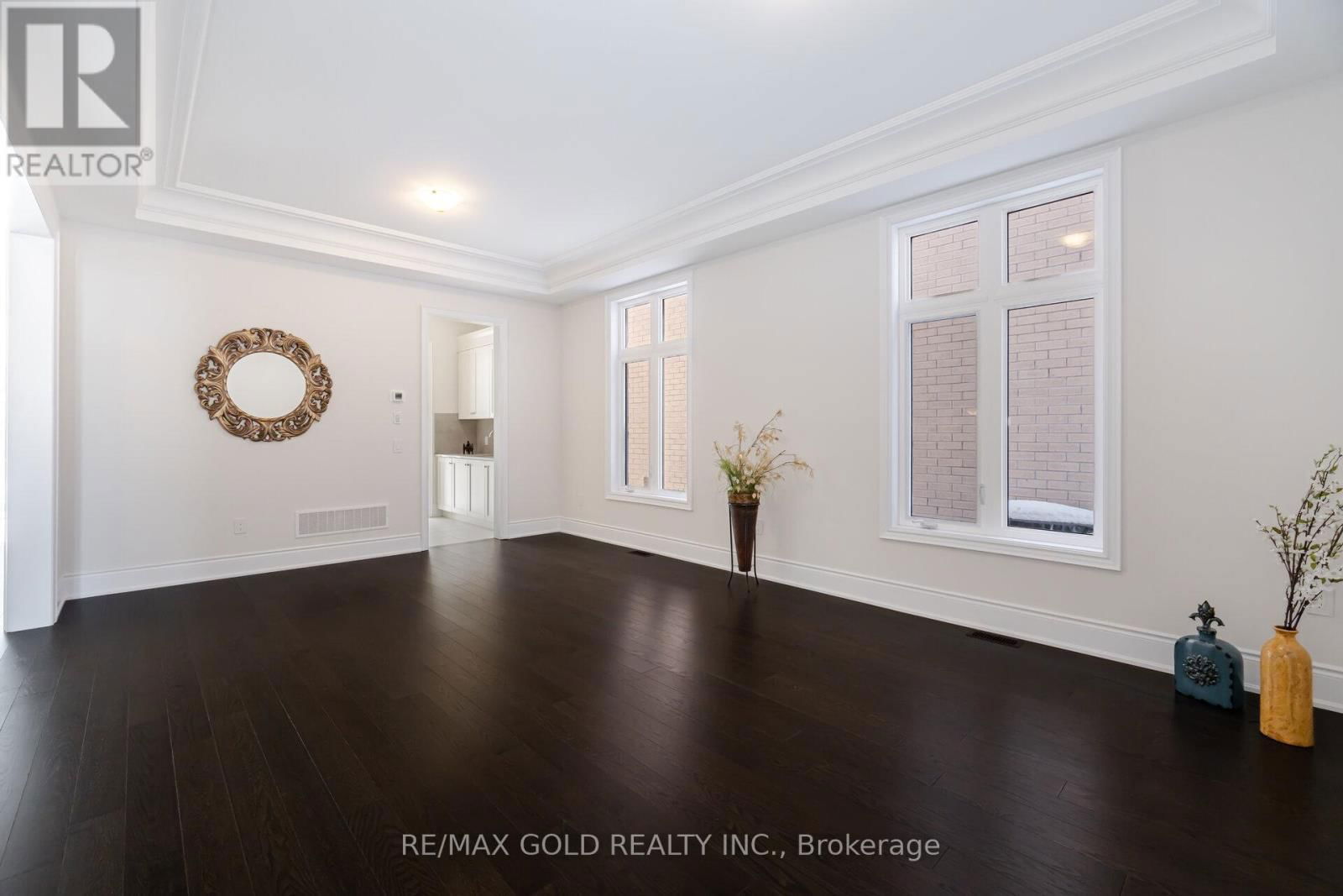 82 RASPBERRY RIDGE AVENUE Image 10