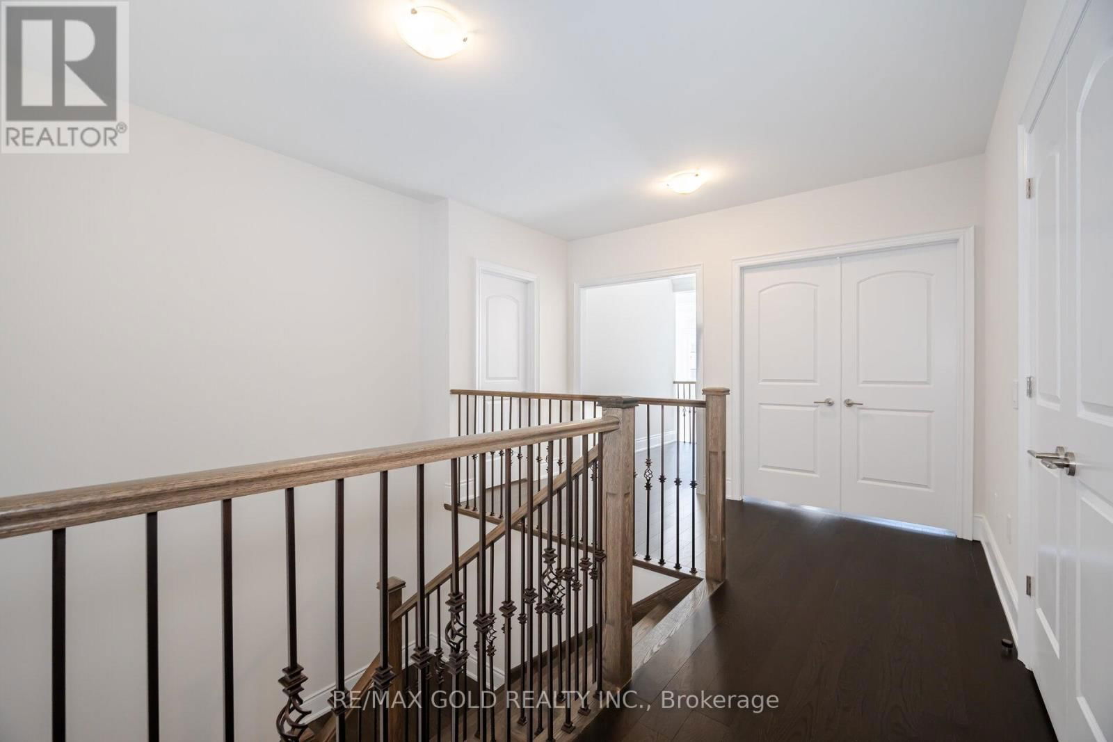 82 RASPBERRY RIDGE AVENUE Image 23