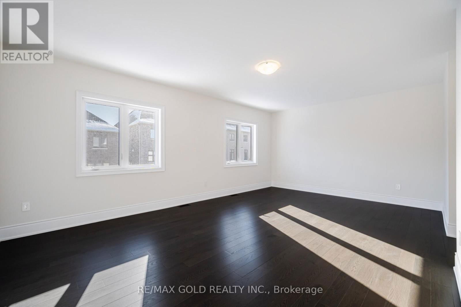 82 RASPBERRY RIDGE AVENUE Image 24