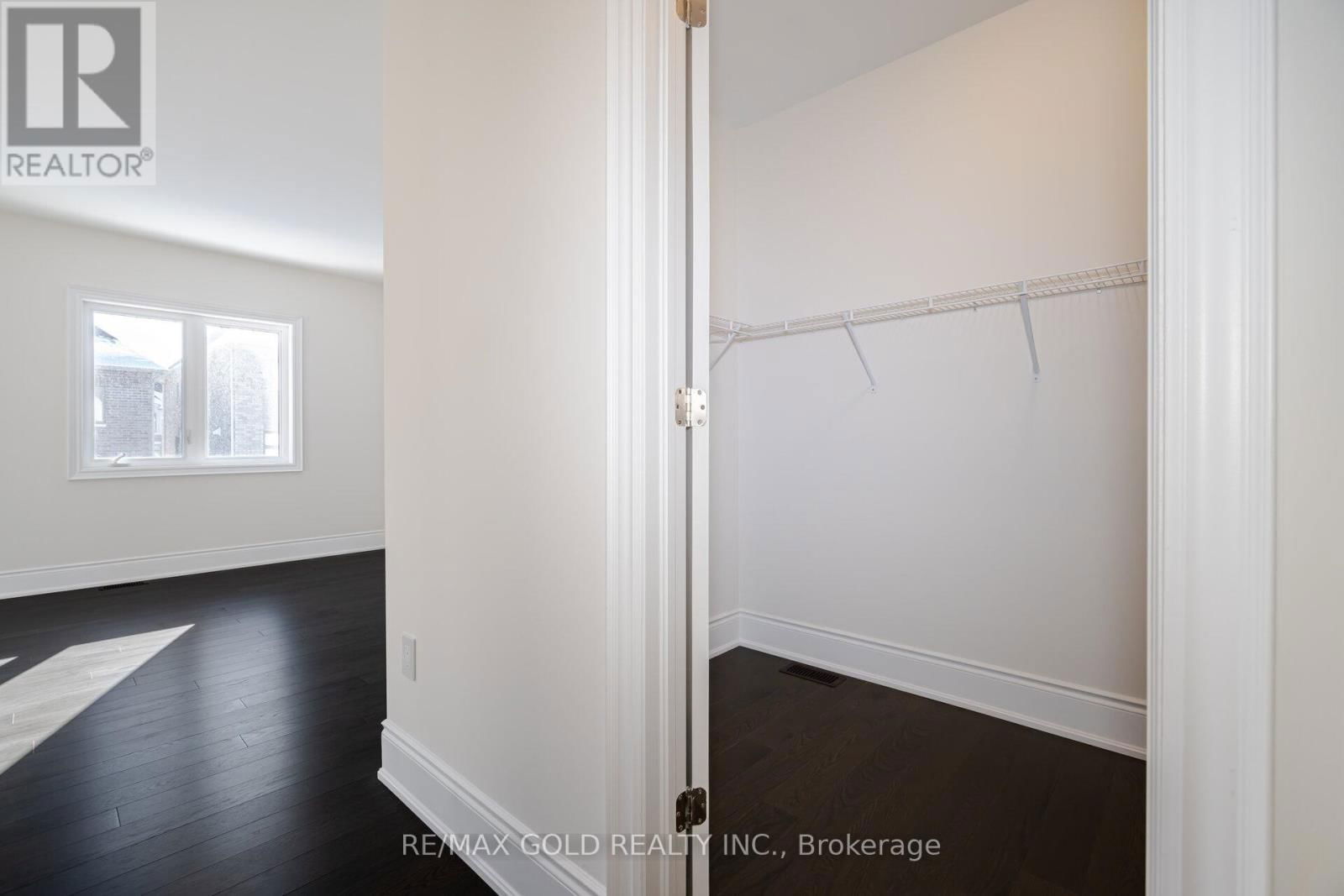 82 RASPBERRY RIDGE AVENUE Image 25