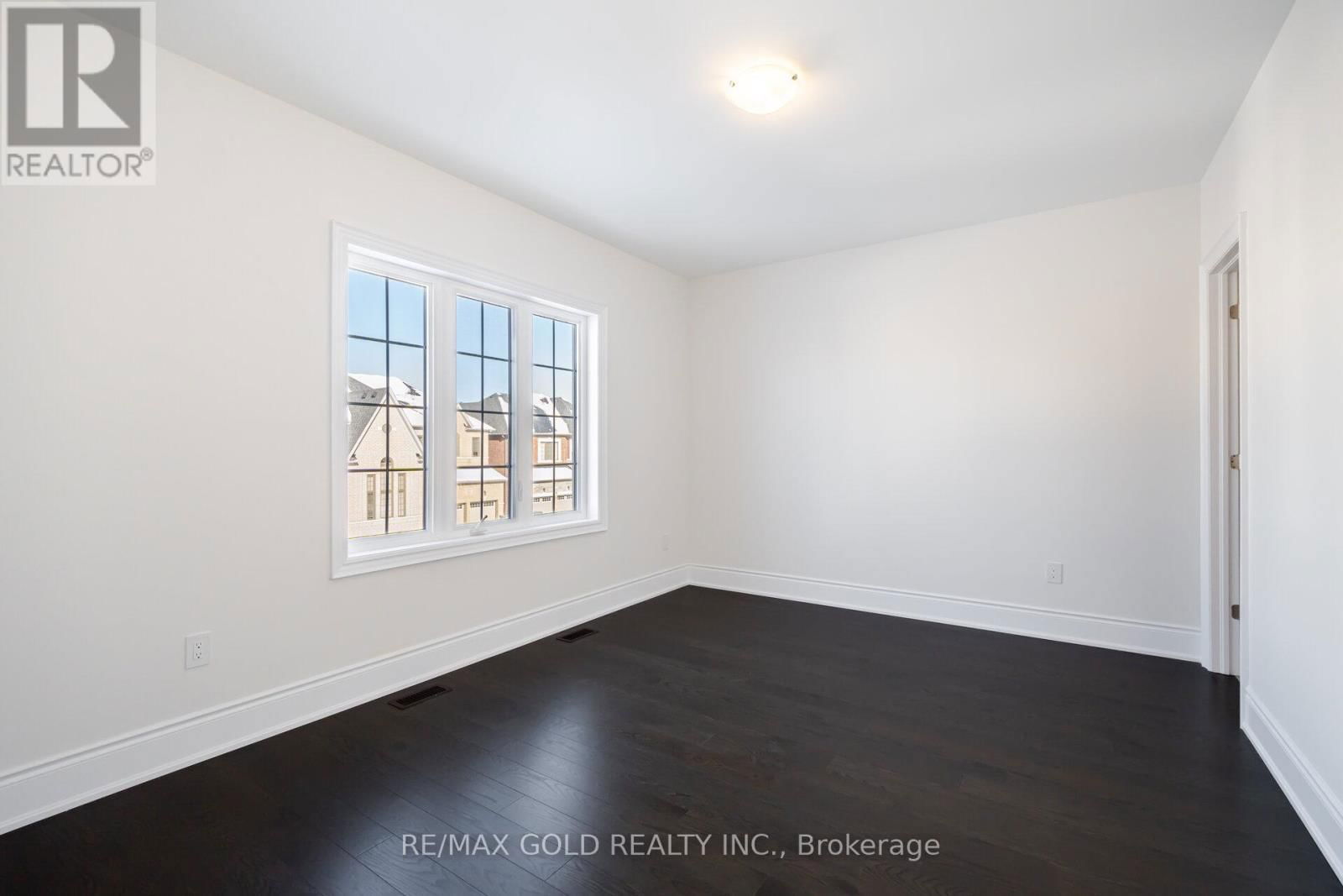 82 RASPBERRY RIDGE AVENUE Image 31