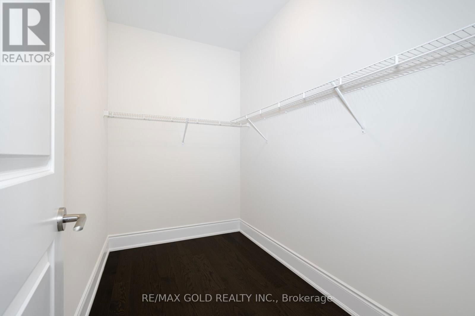 82 RASPBERRY RIDGE AVENUE Image 32