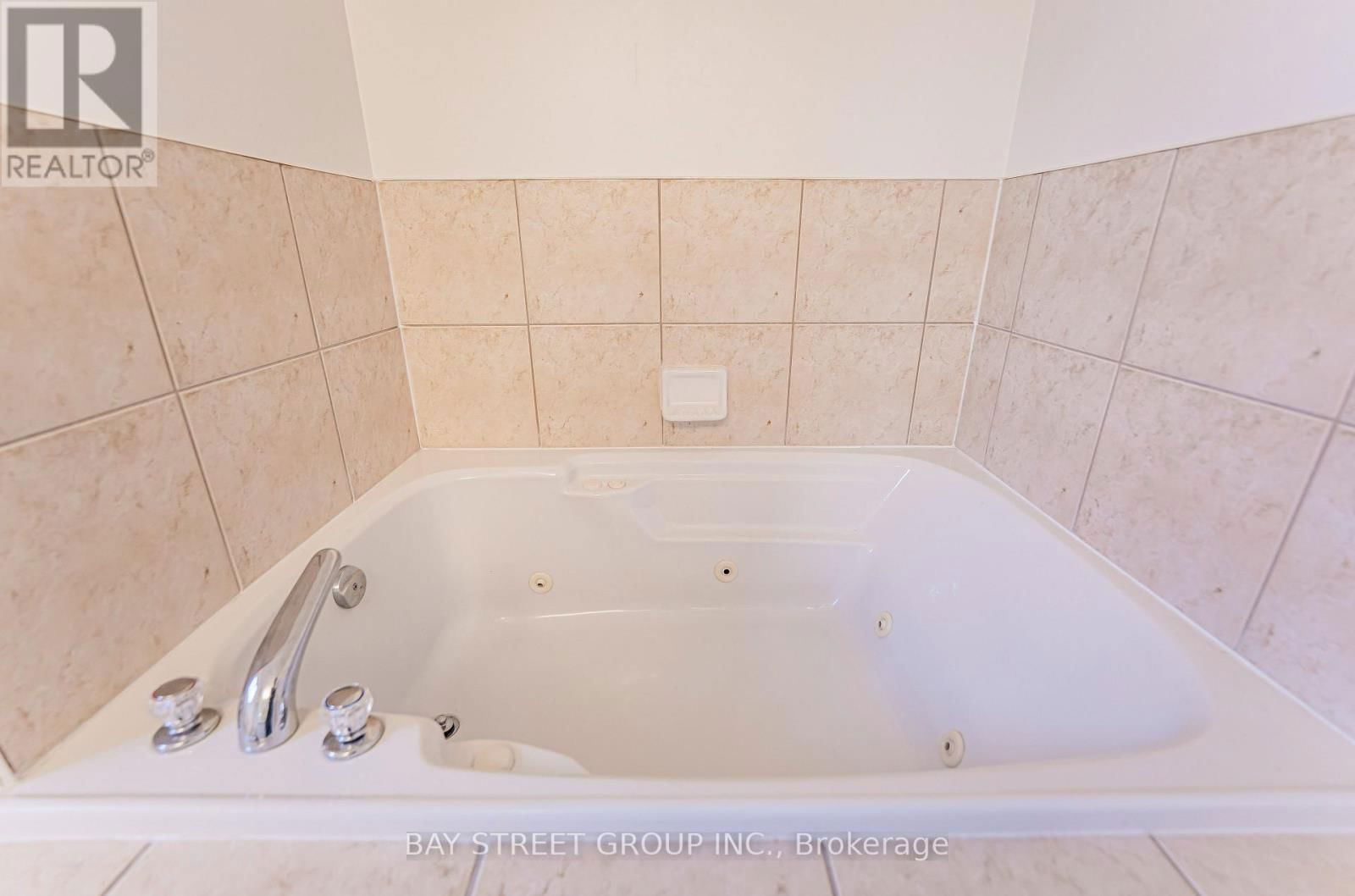 68 VIELLA STREET Image 30