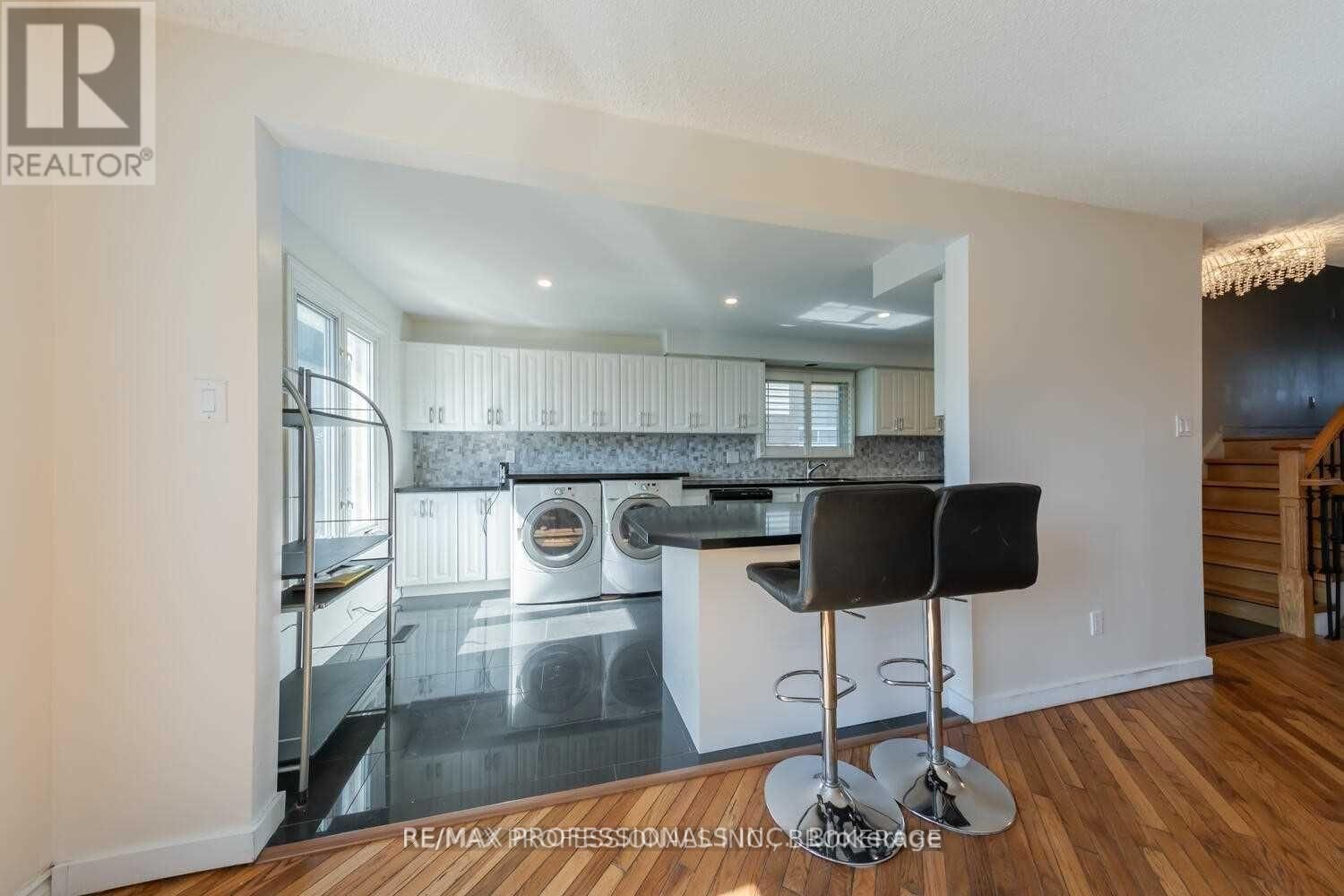 UPPER - 4150 SUNFLOWER DRIVE Image 19
