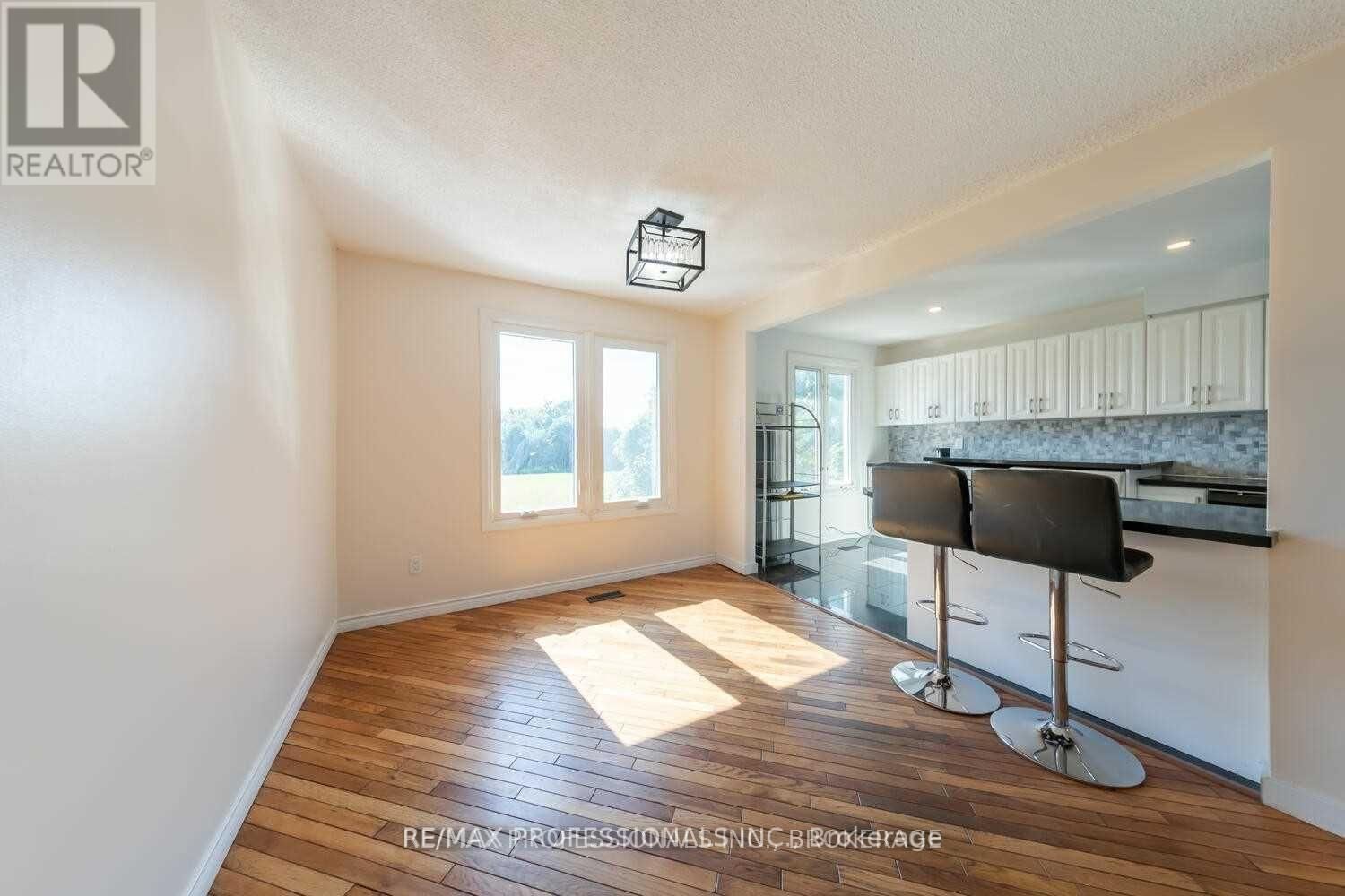 UPPER - 4150 SUNFLOWER DRIVE Image 20