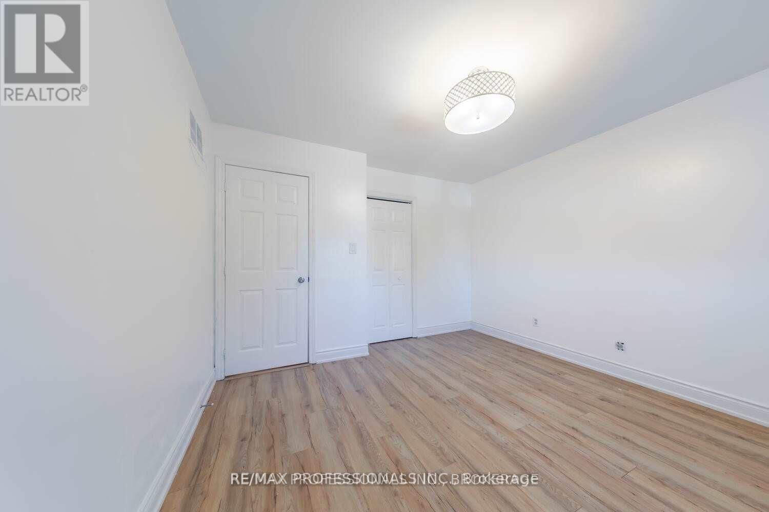 UPPER - 4150 SUNFLOWER DRIVE Image 27
