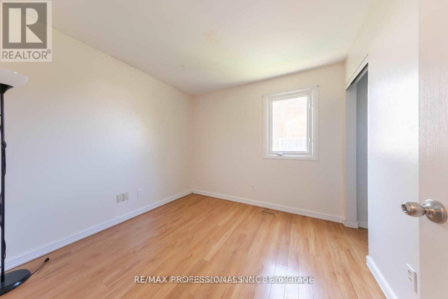UPPER - 4150 SUNFLOWER DRIVE Image 28