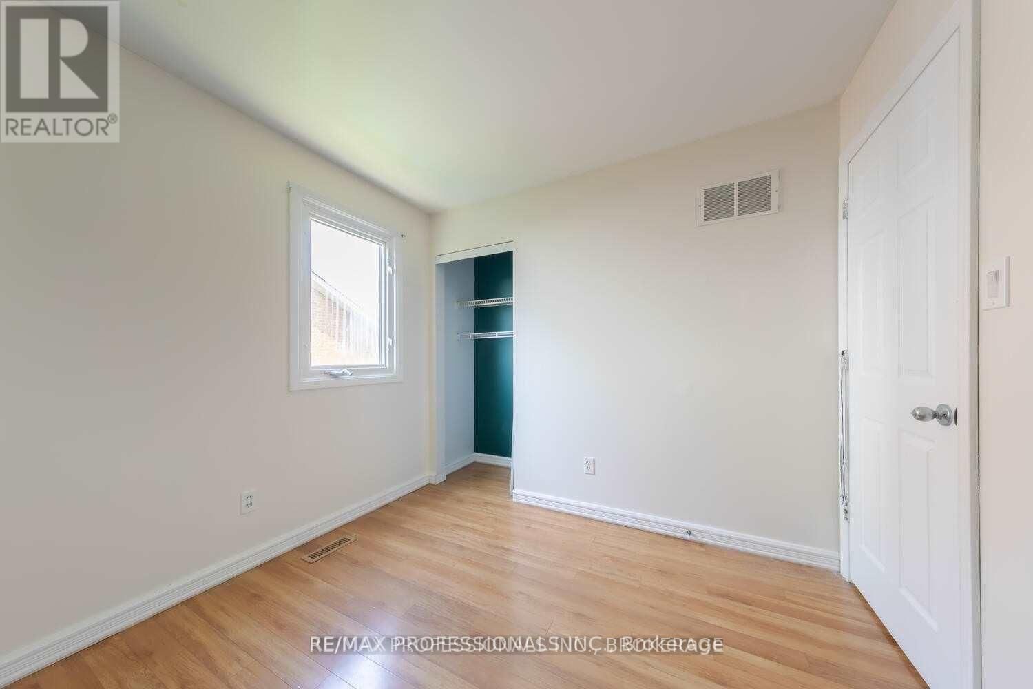 UPPER - 4150 SUNFLOWER DRIVE Image 29