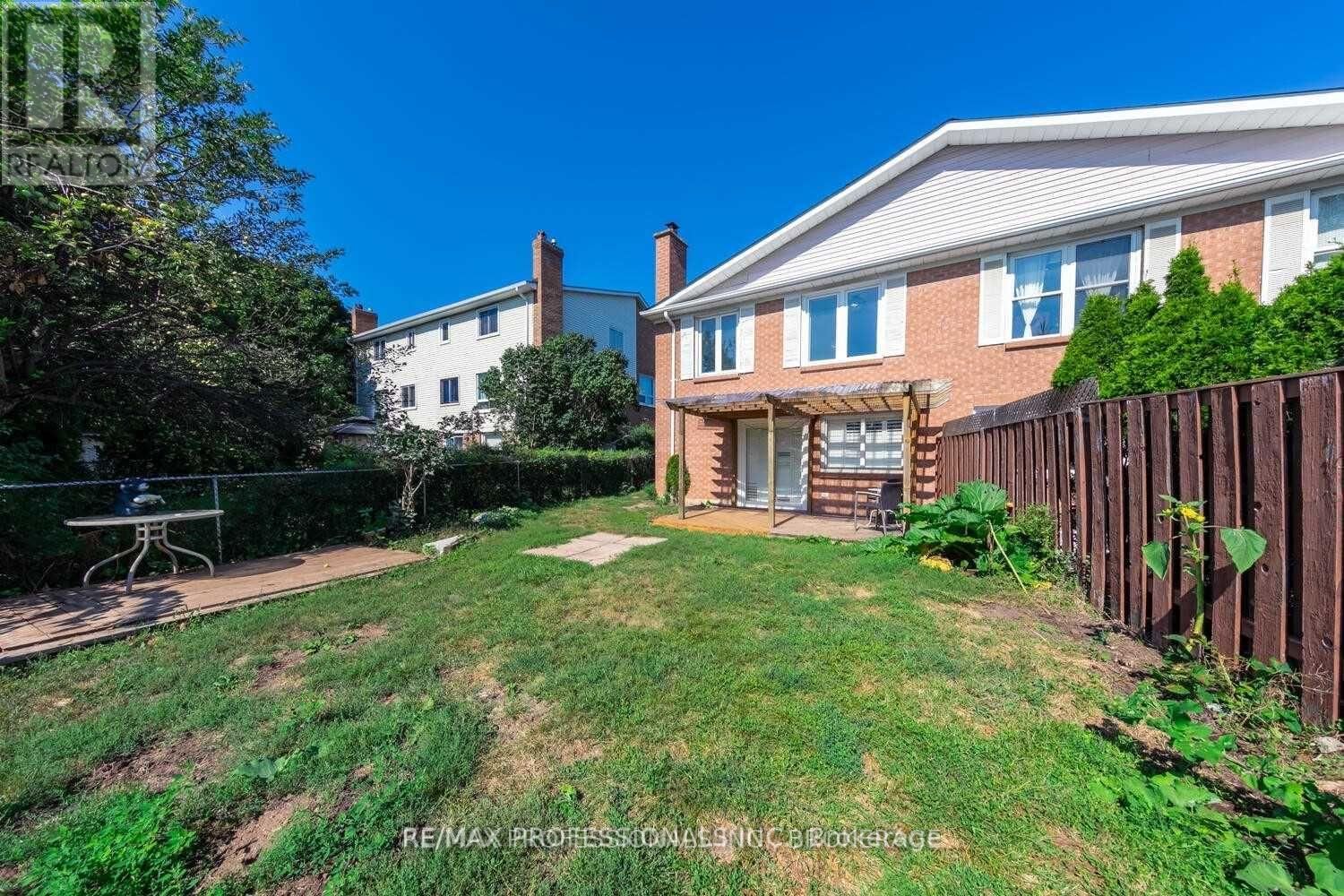 UPPER - 4150 SUNFLOWER DRIVE Image 31