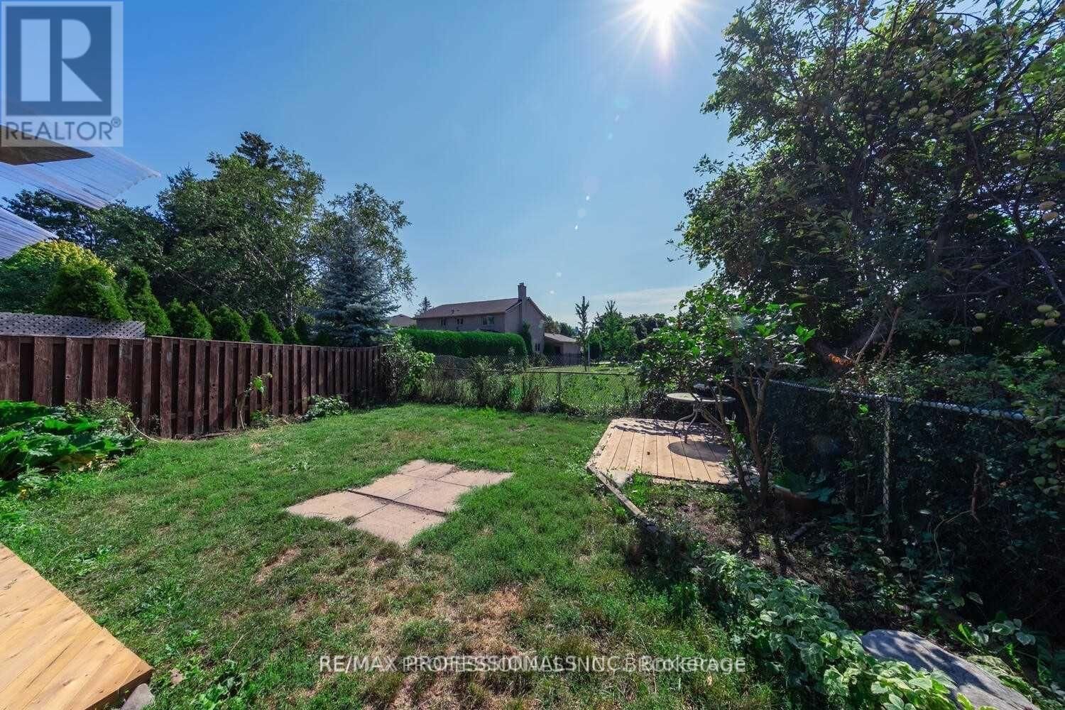 UPPER - 4150 SUNFLOWER DRIVE Image 34