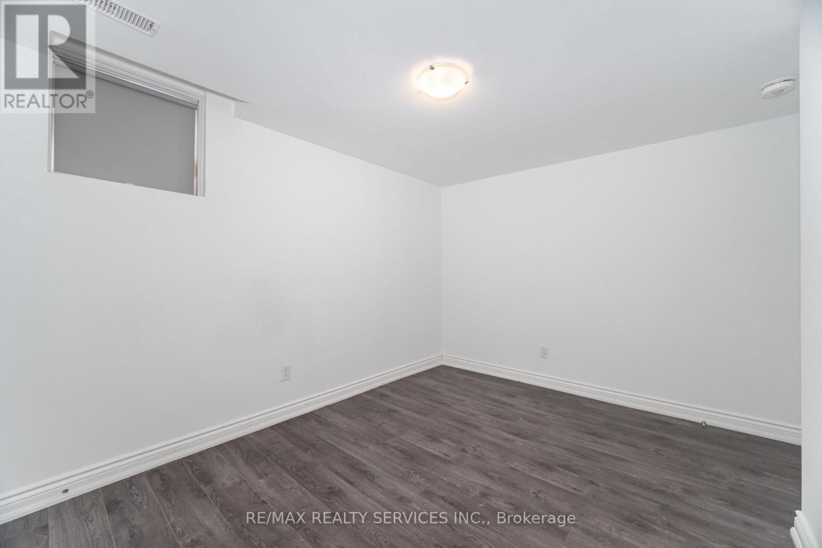 17 BOATHOUSE ROAD Image 35