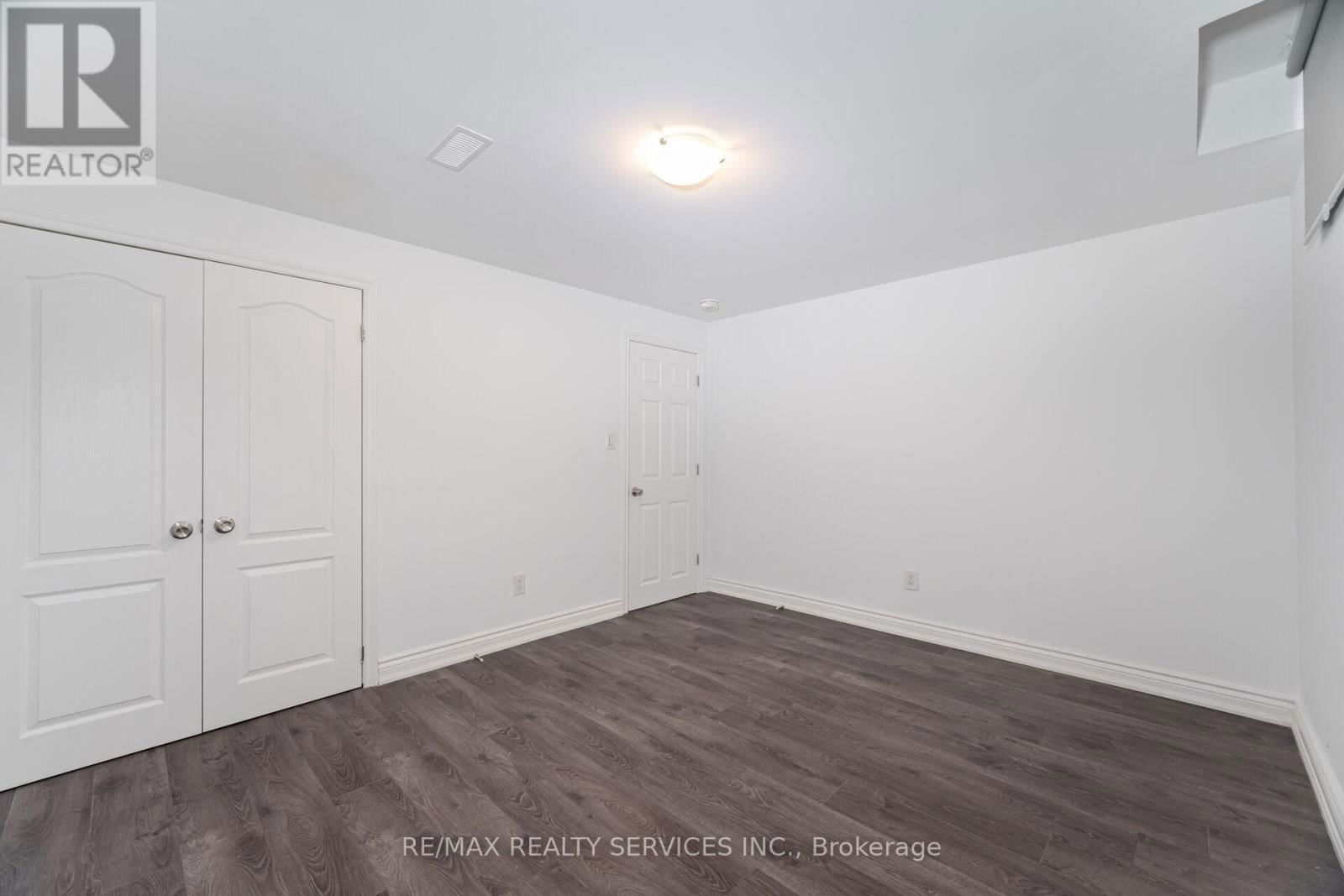 17 BOATHOUSE ROAD Image 39