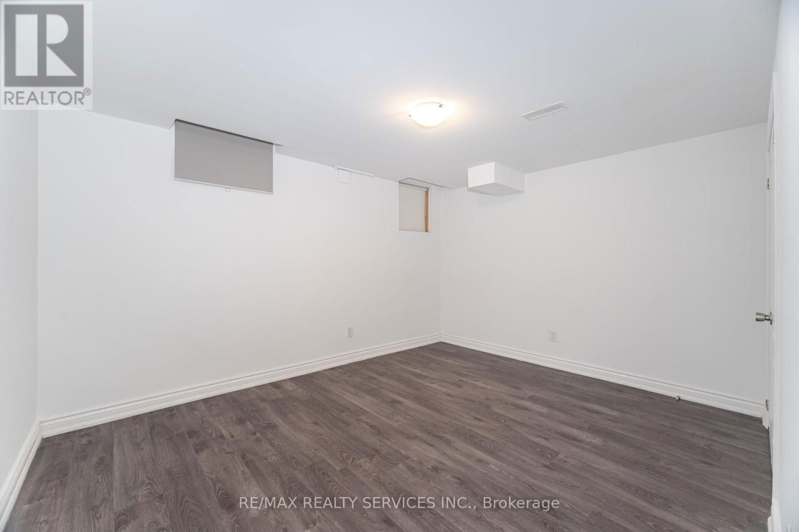 17 BOATHOUSE ROAD Image 41