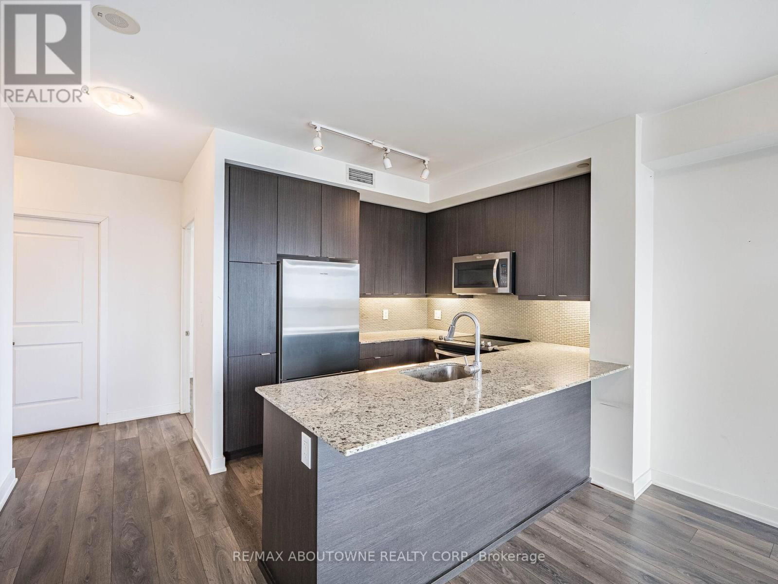 704 - 4633 GLEN ERIN DRIVE Image 15