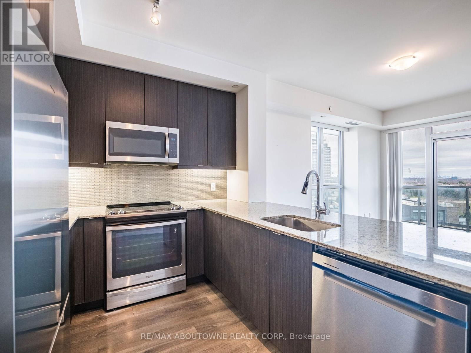 704 - 4633 GLEN ERIN DRIVE Image 16