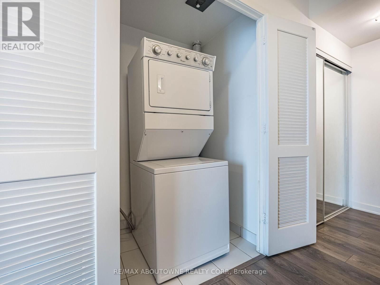 704 - 4633 GLEN ERIN DRIVE Image 27