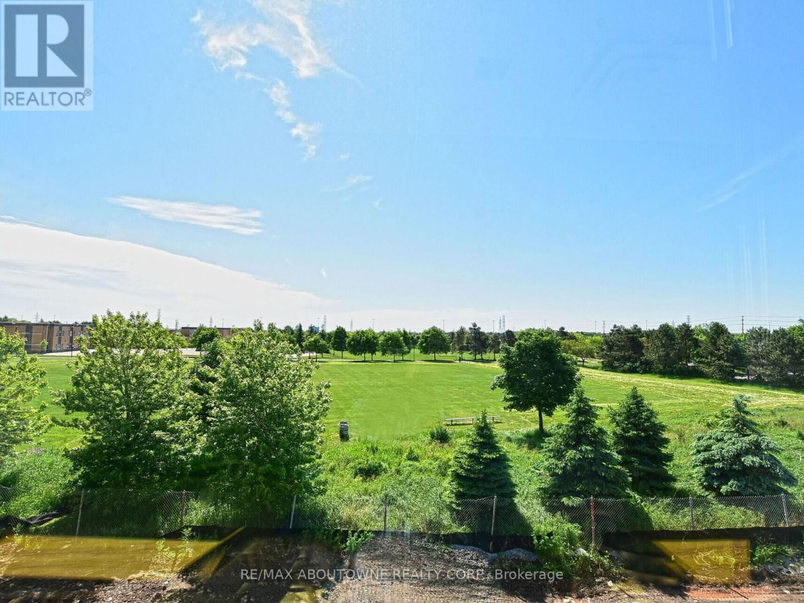 704 - 4633 GLEN ERIN DRIVE Image 38