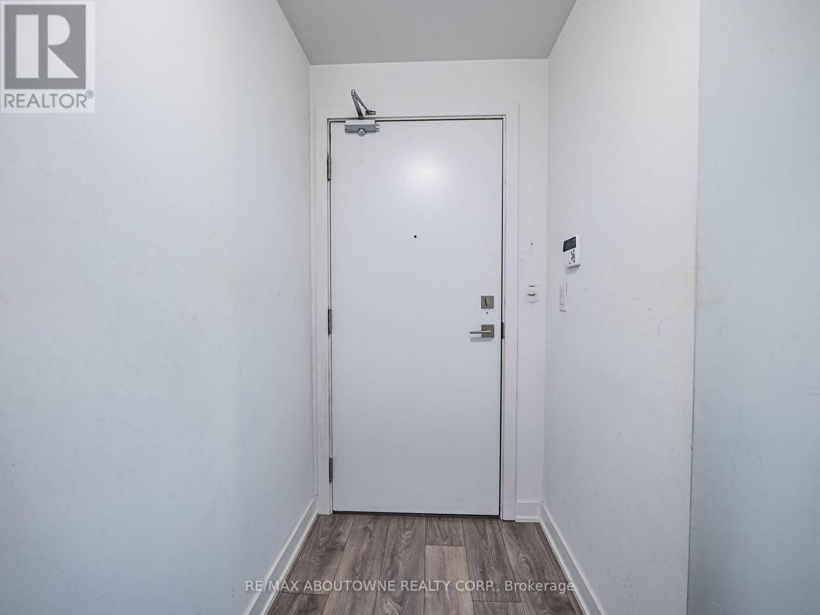 704 - 4633 GLEN ERIN DRIVE Image 6