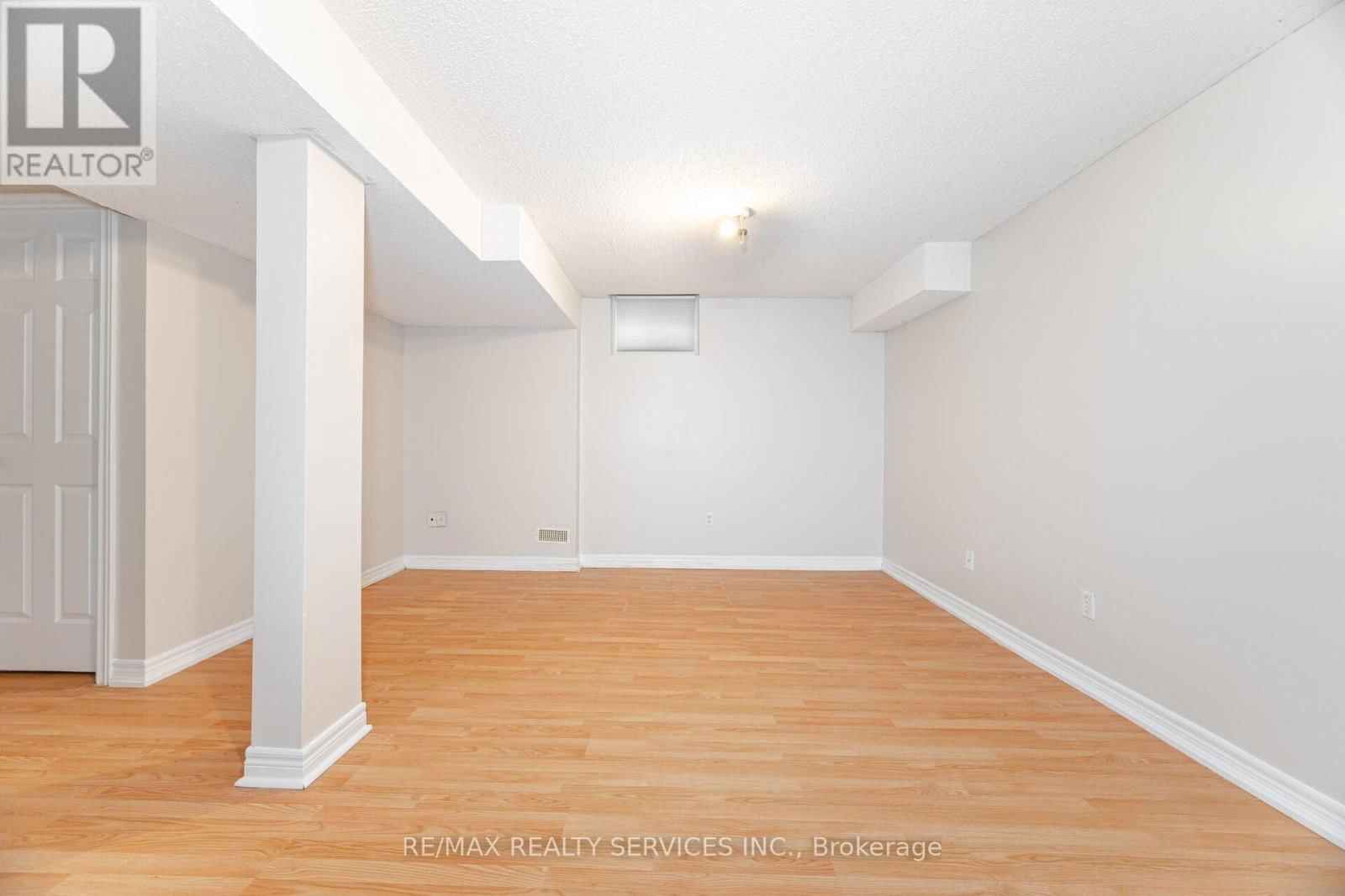 30 EARL GREY CRESCENT Image 41