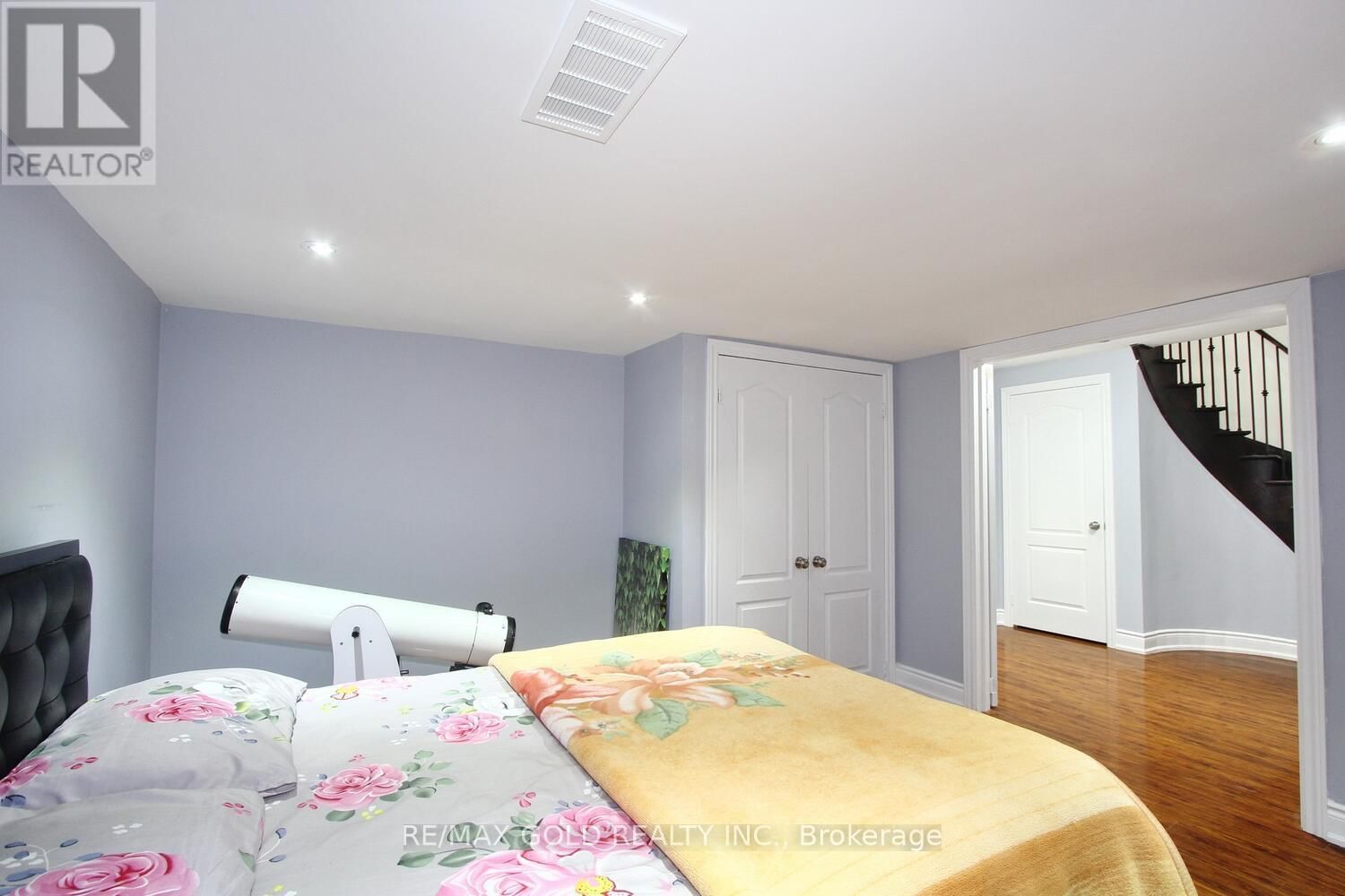 14 LADBROOK CRESCENT Image 37