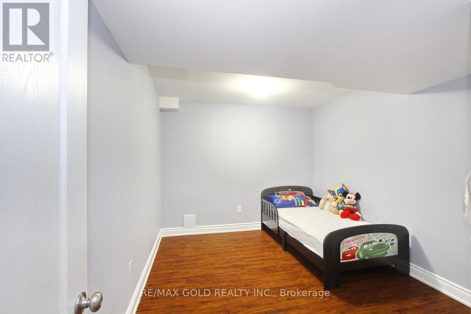 14 LADBROOK CRESCENT Image 38