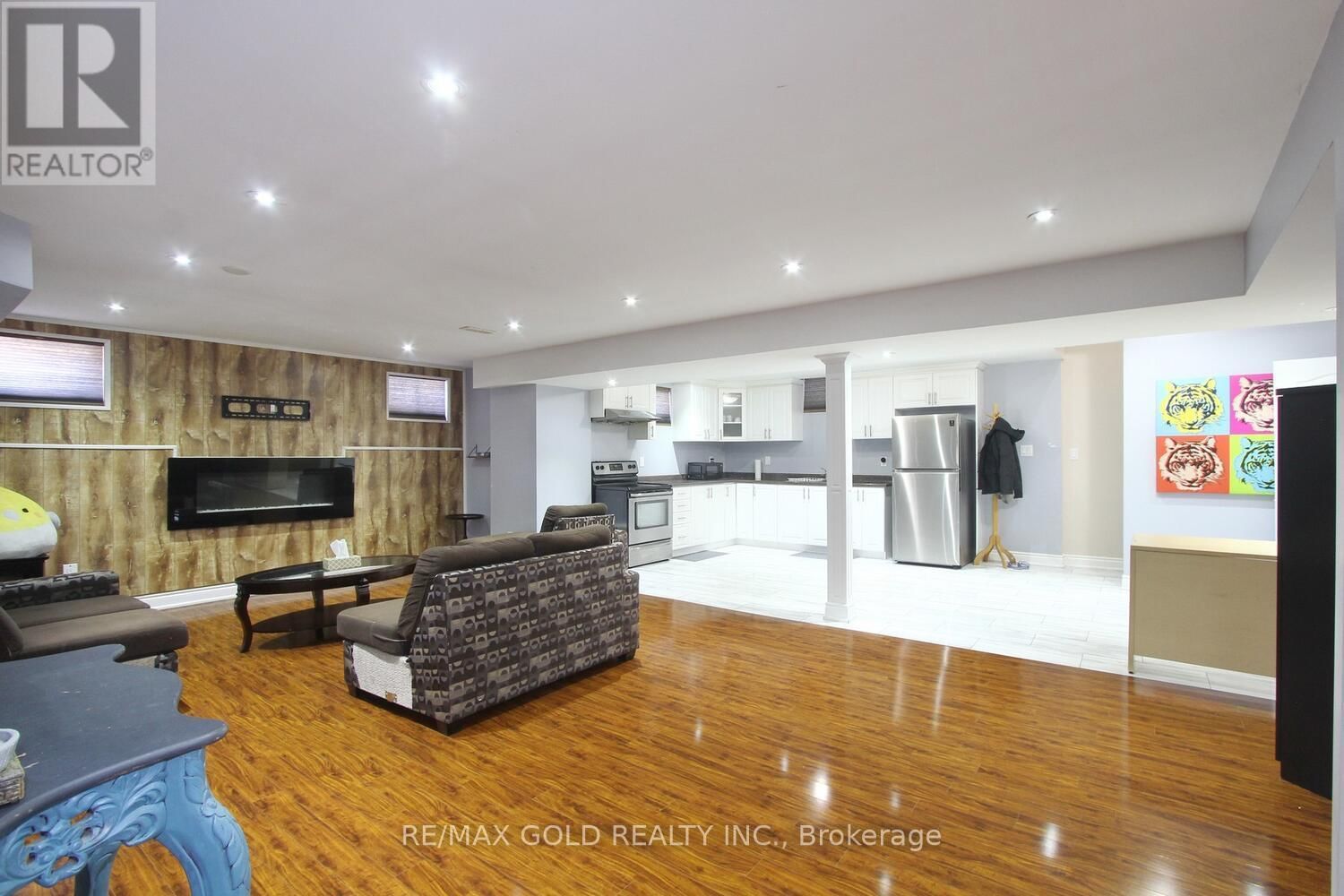 14 LADBROOK CRESCENT Image 39