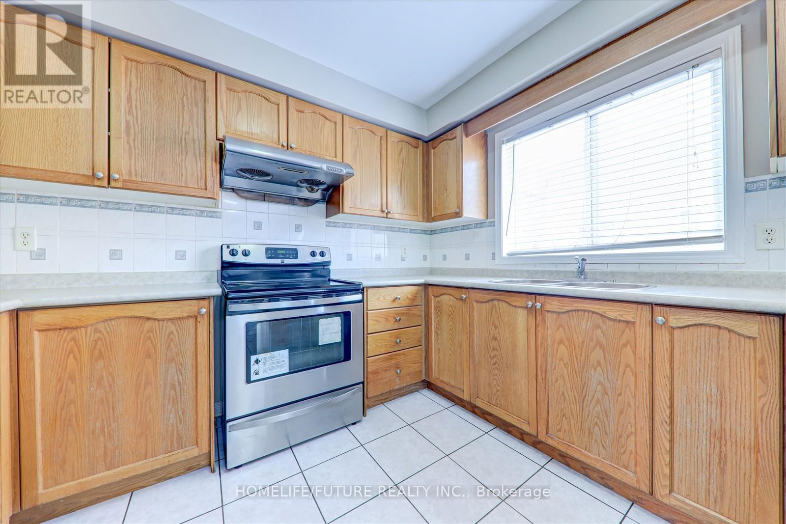 23 STARHILL CRESCENT Image 7