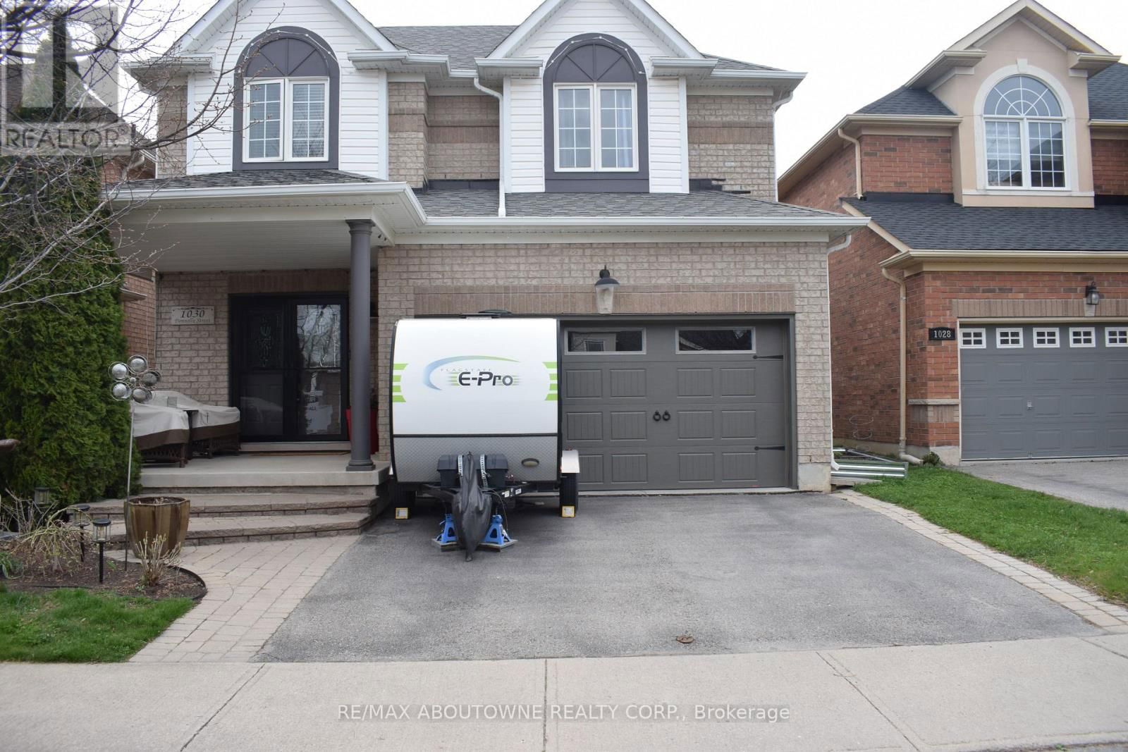 1030 DONNELLY STREET Image 1