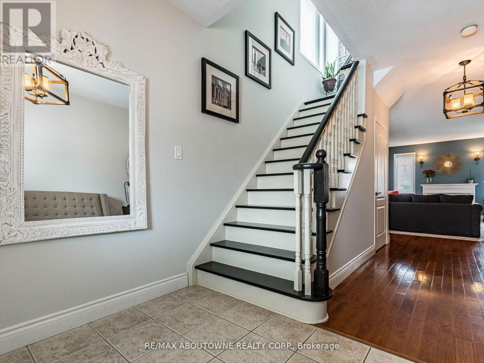 1030 DONNELLY STREET Image 7