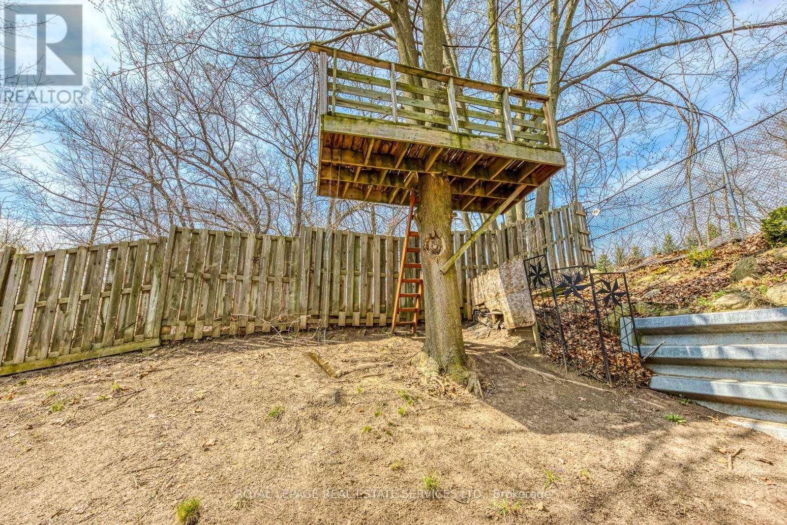 Upper - 1108 KOS BOULEVARD Image 35
