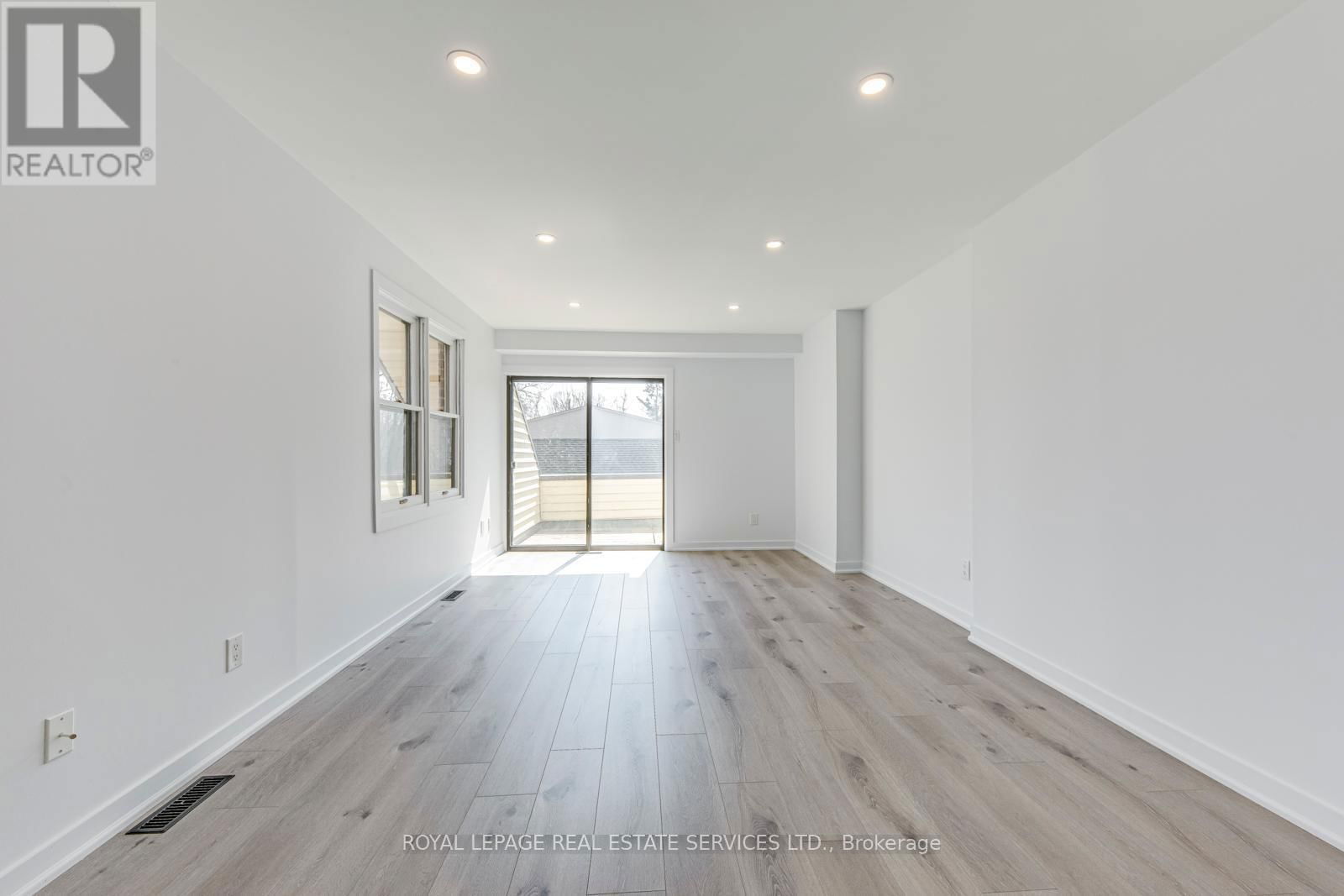 Upper - 1108 KOS BOULEVARD Image 5