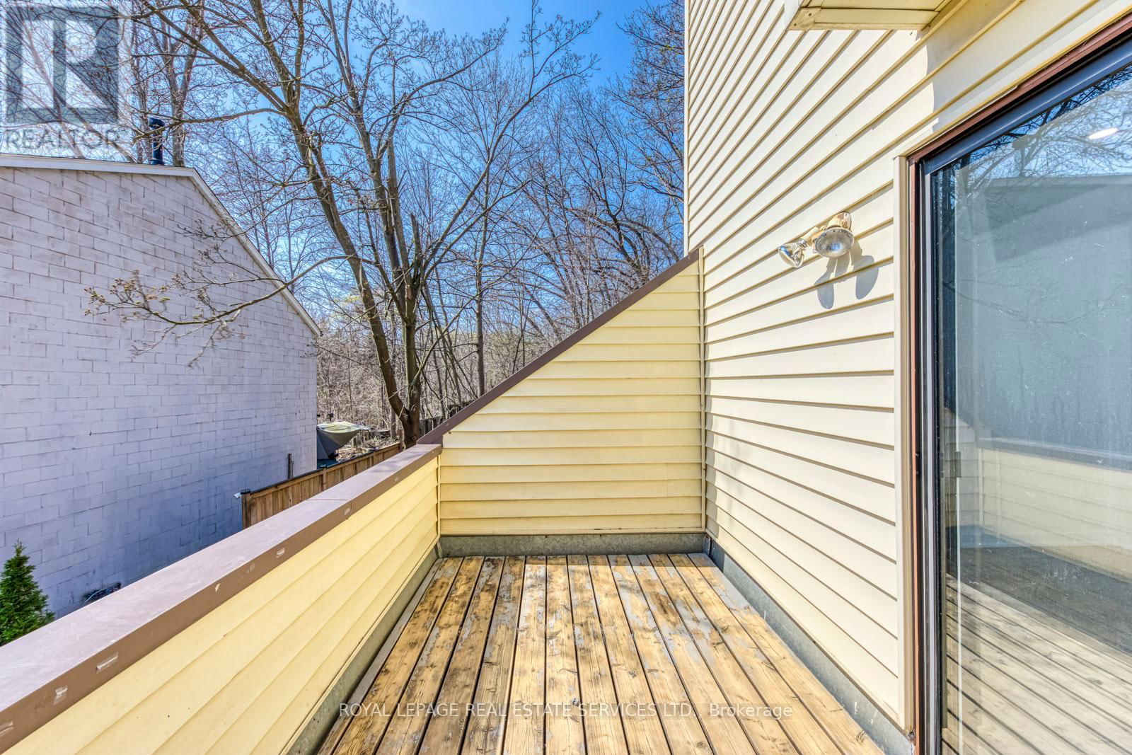 Upper - 1108 KOS BOULEVARD Image 7