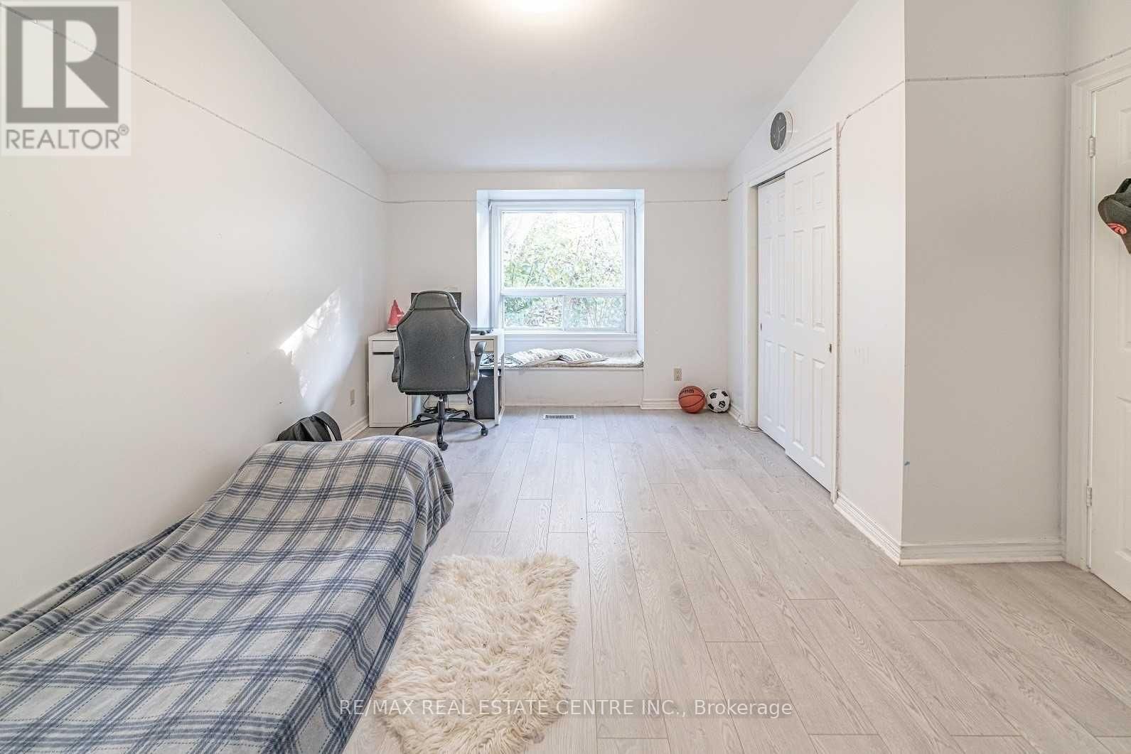 1514 DRYMEN CRESCENT Image 15