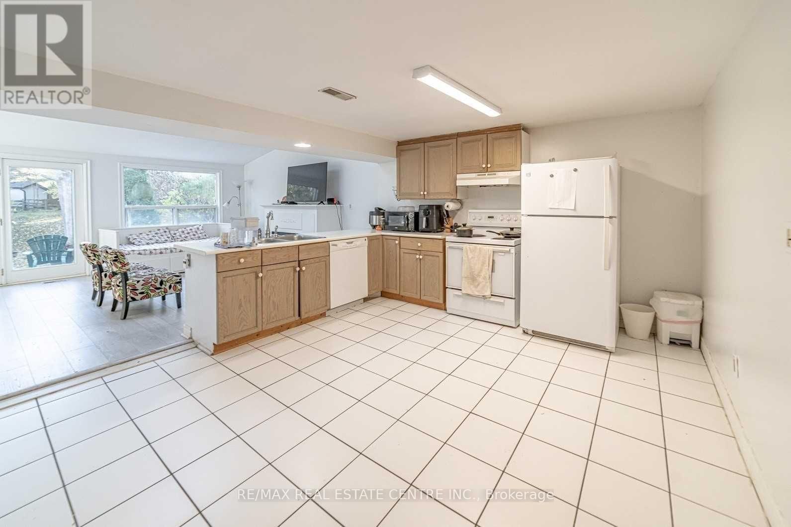 1514 DRYMEN CRESCENT Image 9