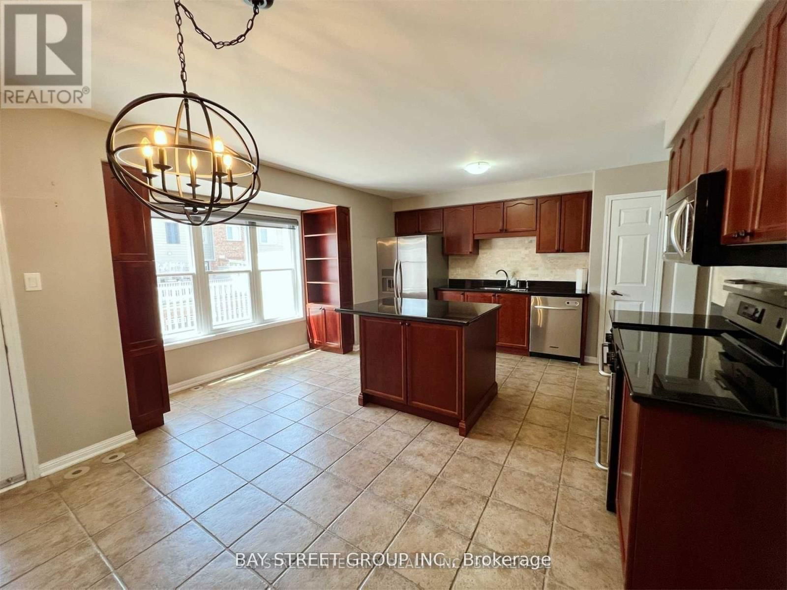 656 HOLLY AVENUE Image 2
