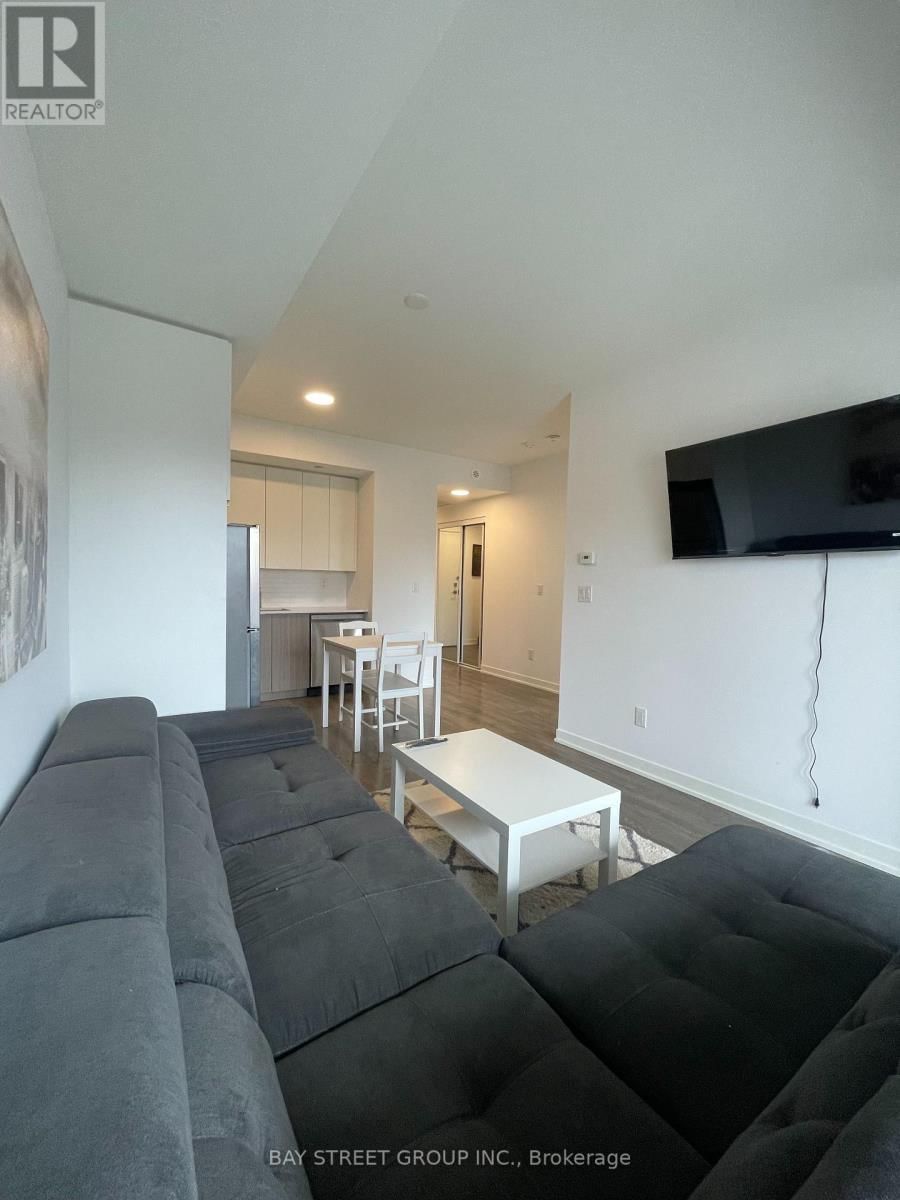 203 - 165 CANON JACKSON DRIVE Image 14