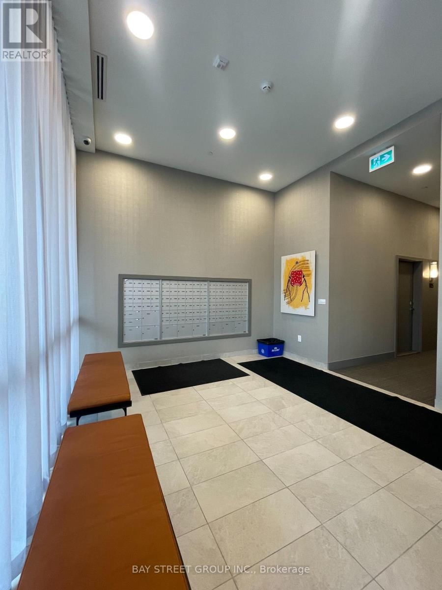 203 - 165 CANON JACKSON DRIVE Image 3