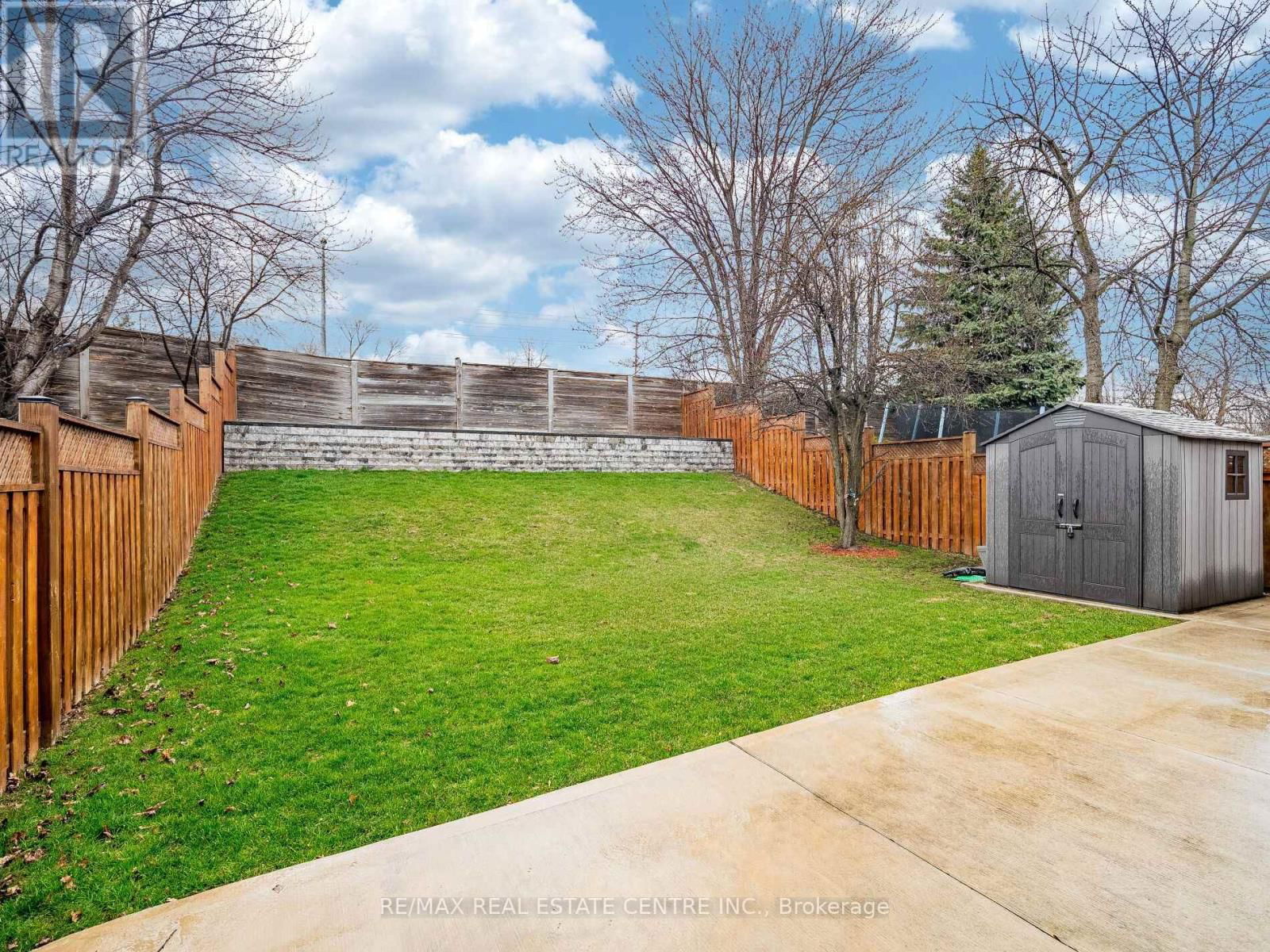 4 LORD SIMCOE DRIVE Image 49