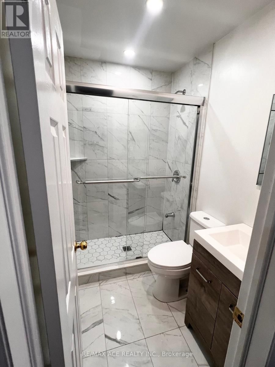 321 WALLENBERG CRESCENT Image 17