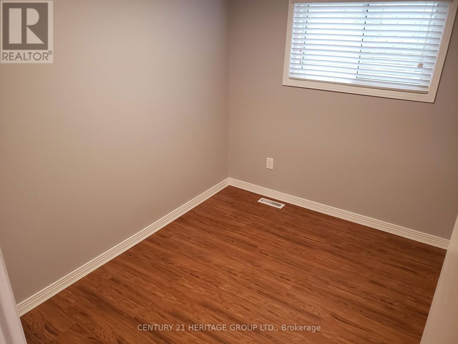 100 NANPORT STREET Image 17